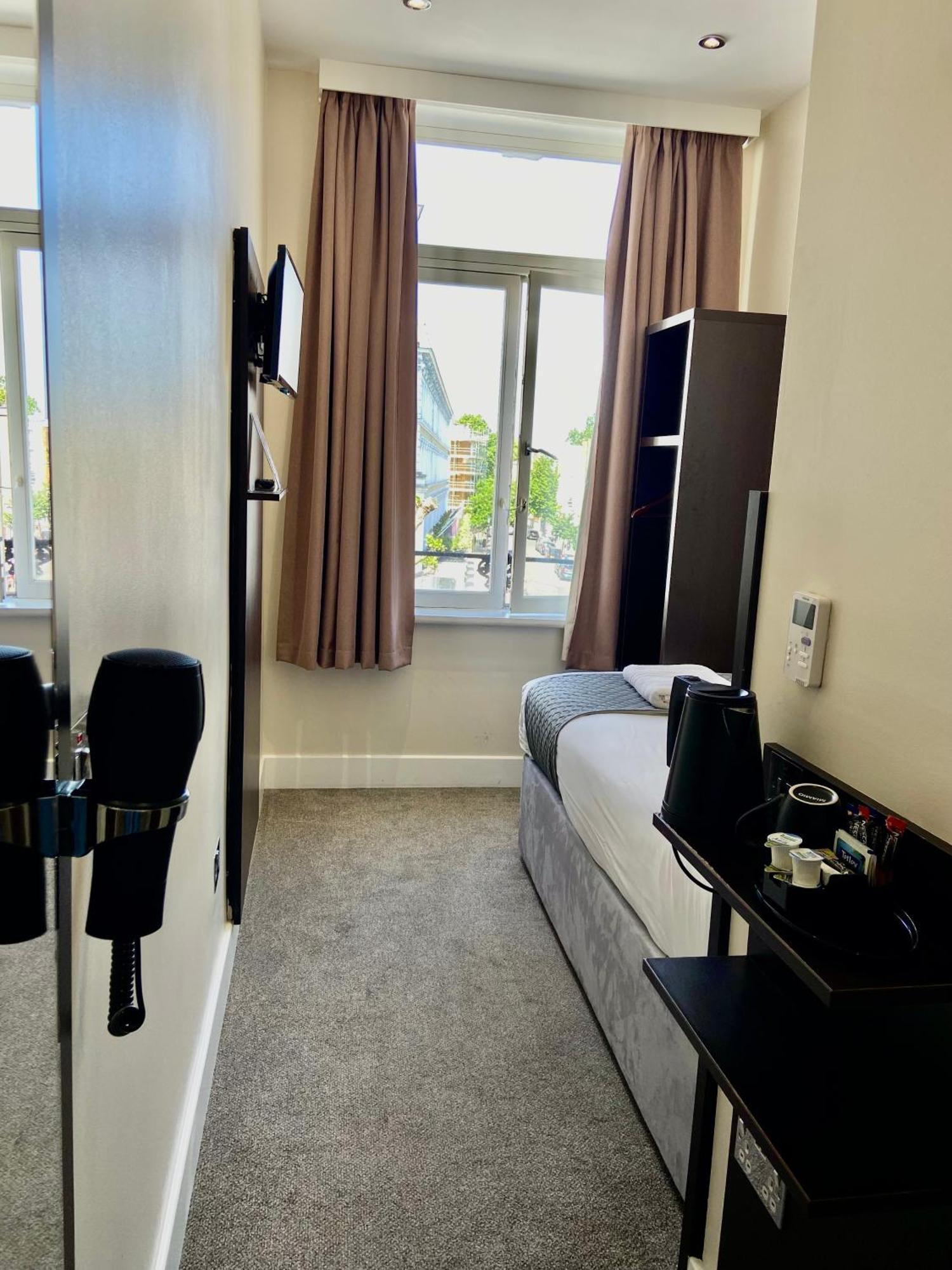 Trebovir Hotel Лондон Екстер'єр фото