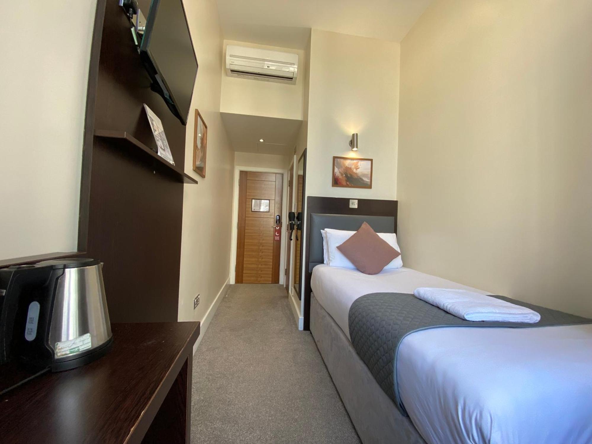 Trebovir Hotel Лондон Екстер'єр фото