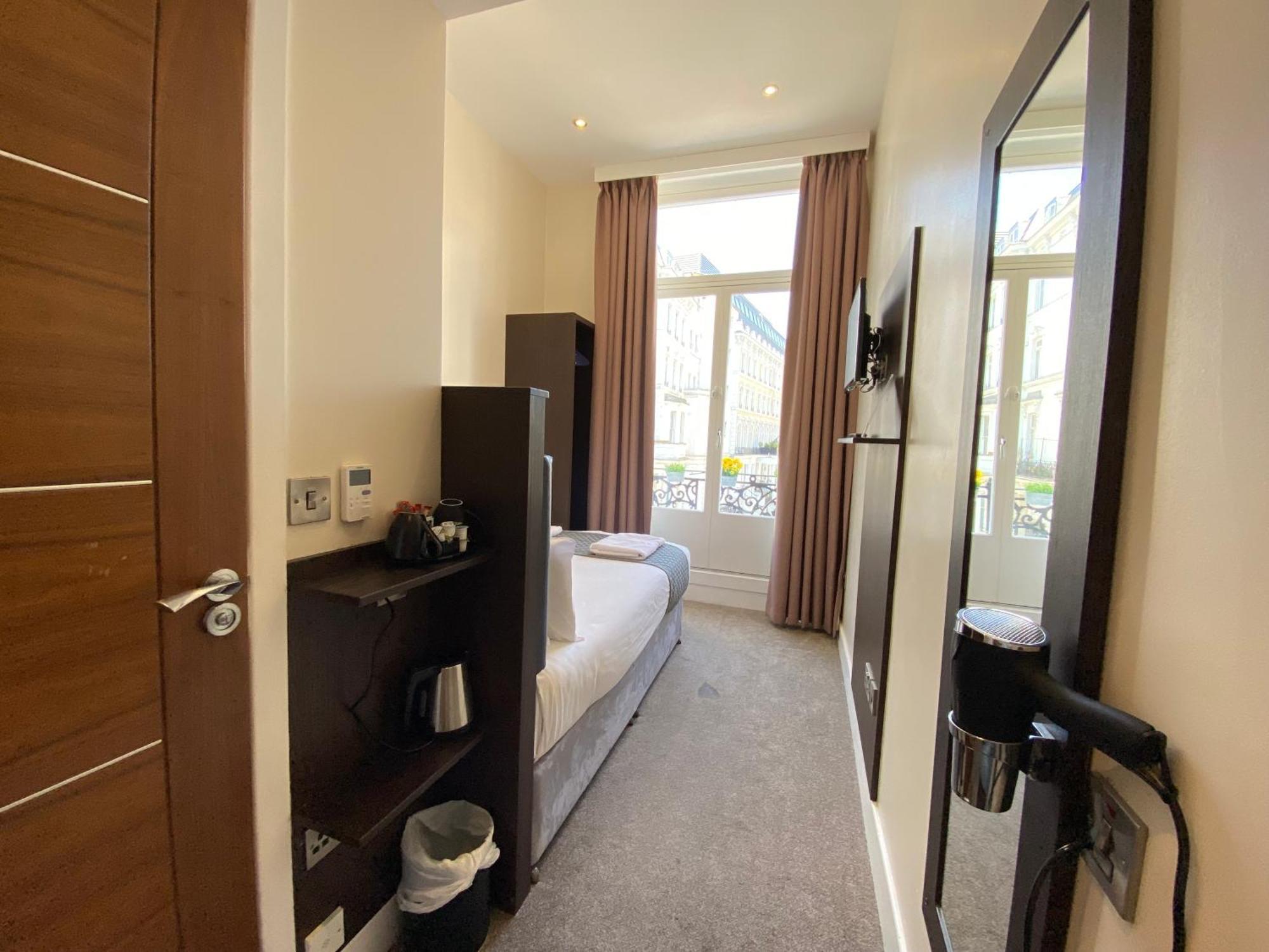 Trebovir Hotel Лондон Екстер'єр фото